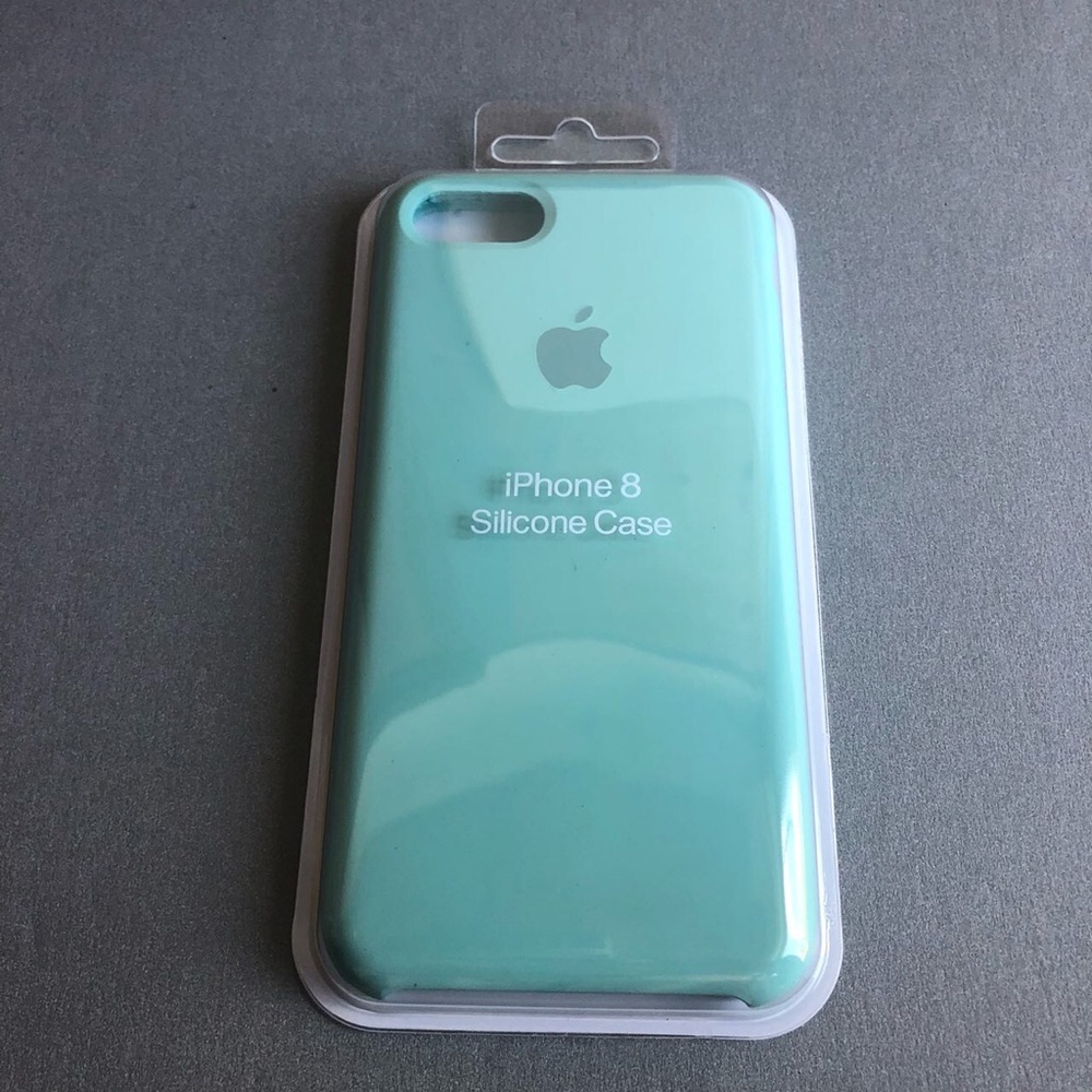 Regular Size (7 / 8) Silicone Case